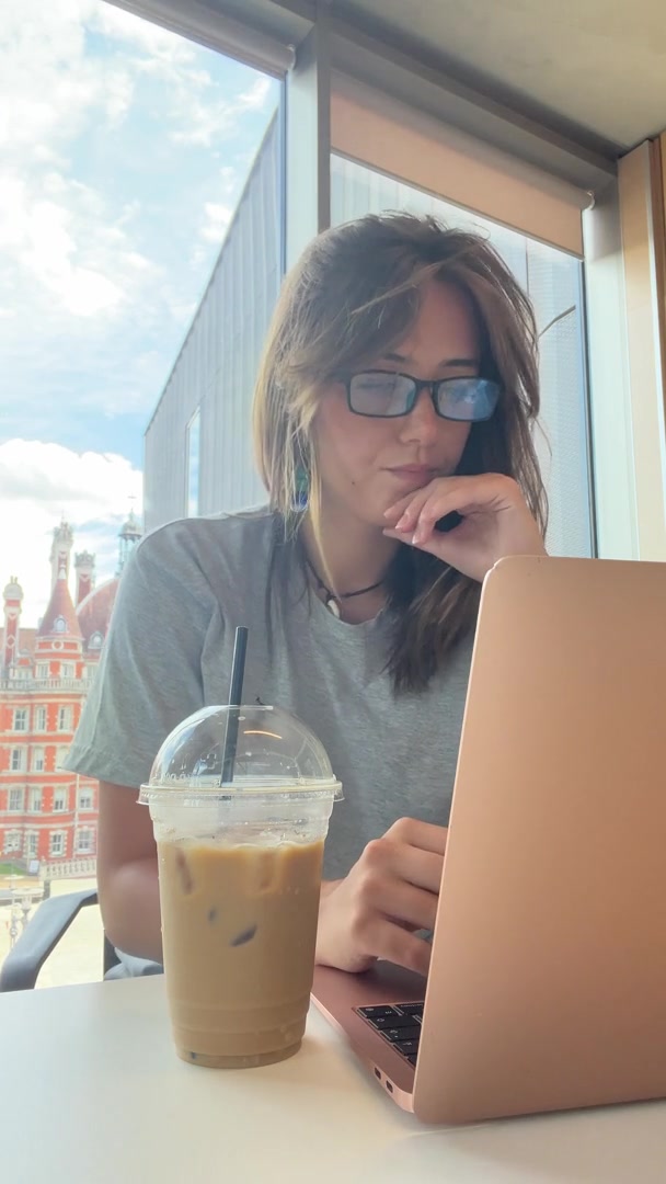 Viral Journaling UGC Clips from Emilia preview 3